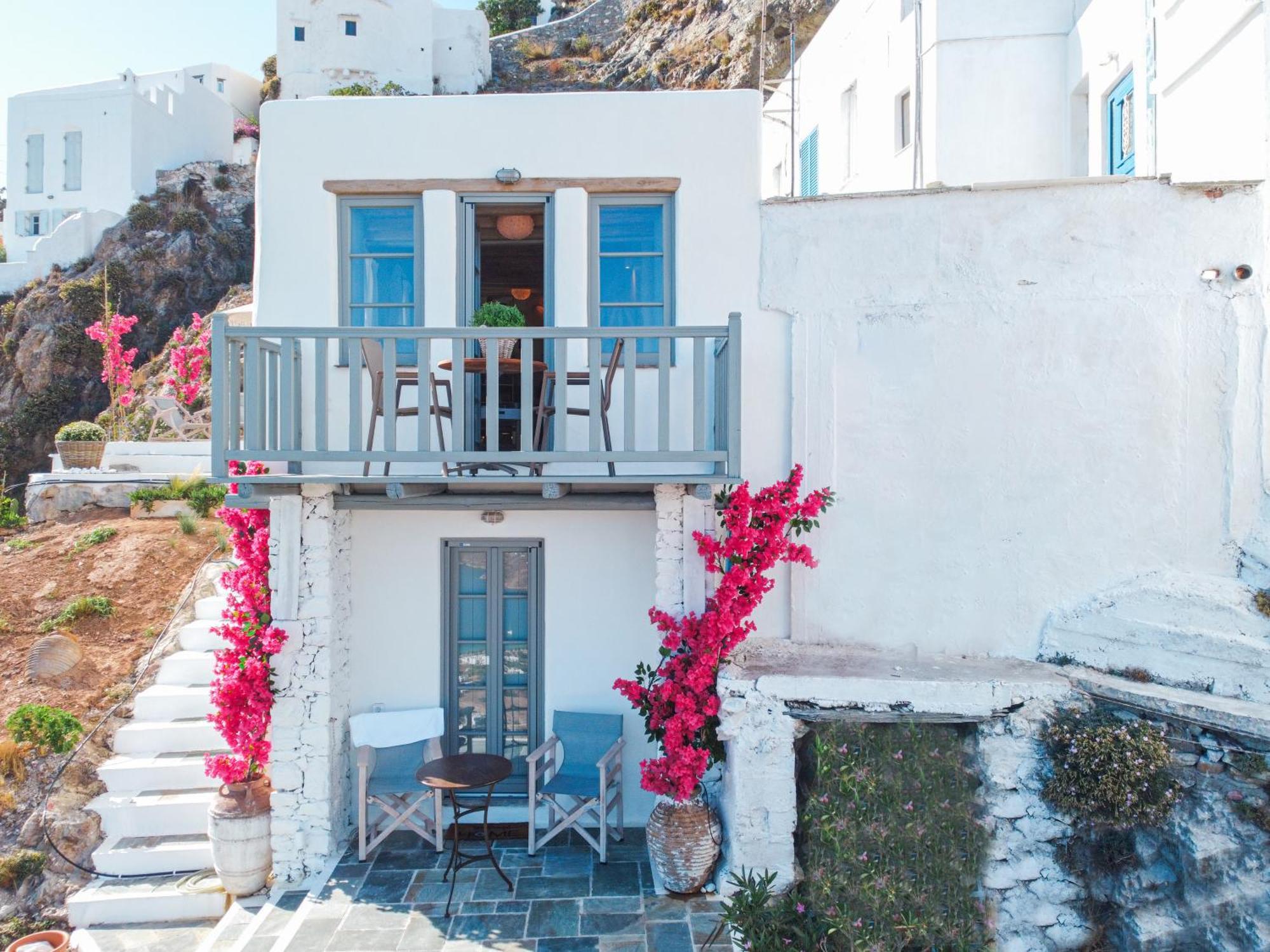 Fos Of Serifos Town