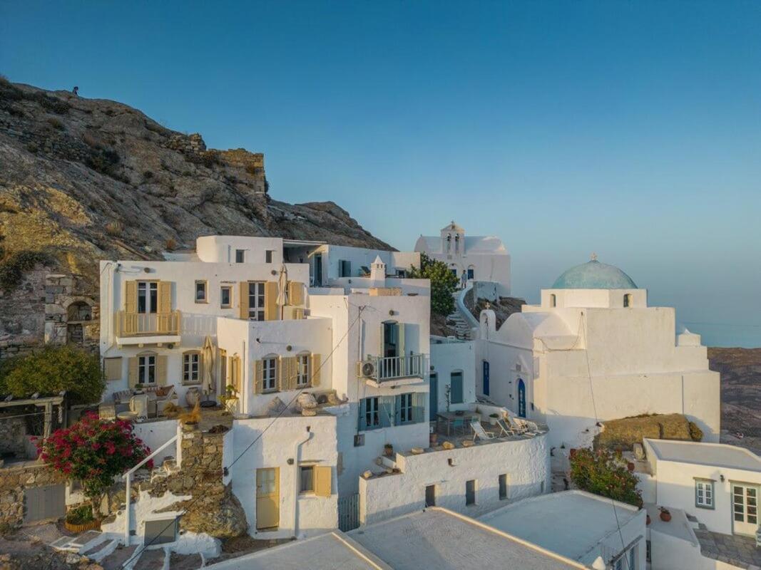 Fos Of Serifos Town