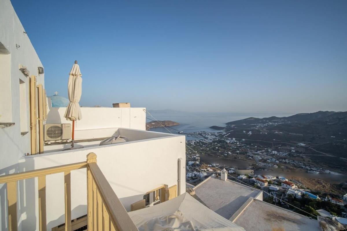 Holiday home Fos Of Serifos Town
